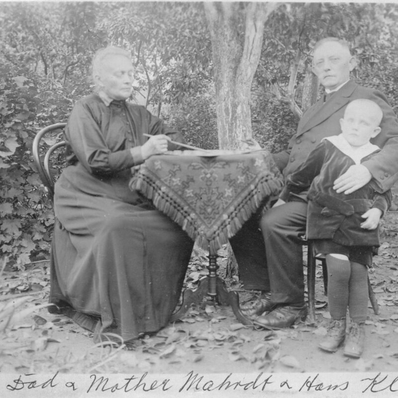 Amanda (Kruse) Mahrdt & Gustav Heinrich Mahrdt with Hans Klein (1915-1996)